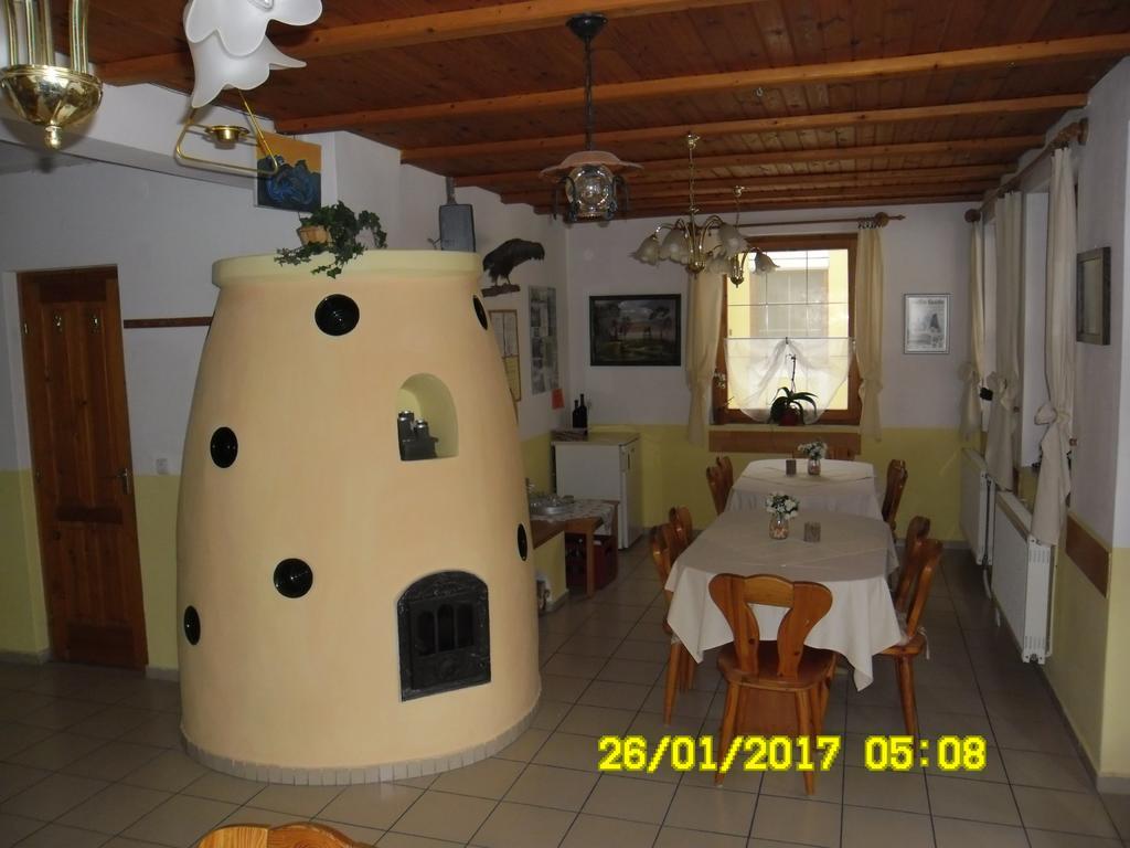 Pension Heidi Lenti Exteriör bild